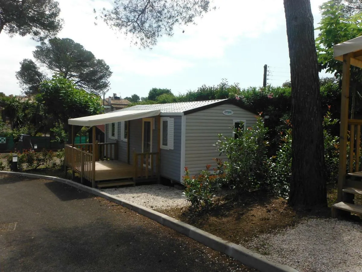 Κάμπινγκ Camping Elephant Titania Saint-Raphaël