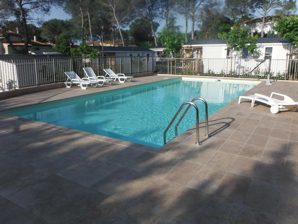 Camping Elephant Titania Saint-Raphaël 0*,